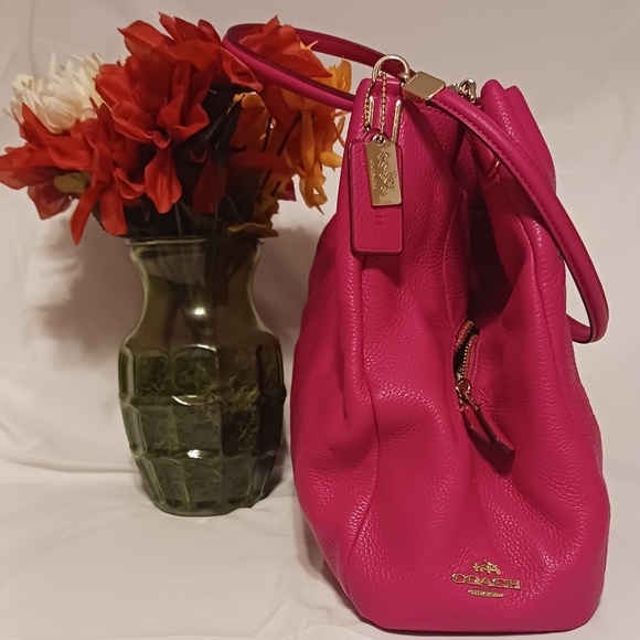 Coach Handbags - Coach Shoulder bag(Boutique)